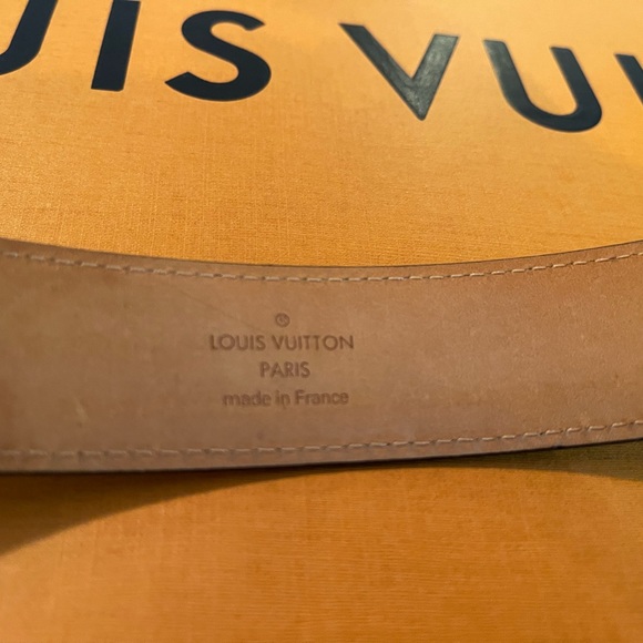 Louis Vuitton Brown canvas belt gently used no major scuffs with 1 extra hole - Picture 10 of 13